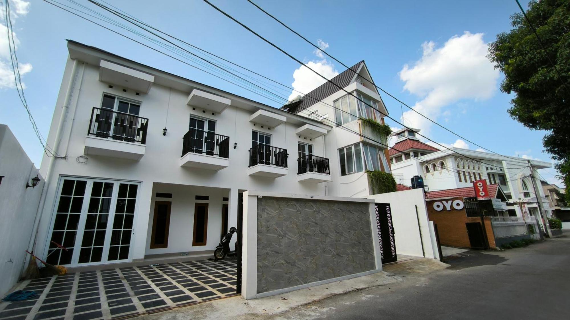 House Of Bedjo Powered By Cocotel Yogyakarta Eksteriør bilde